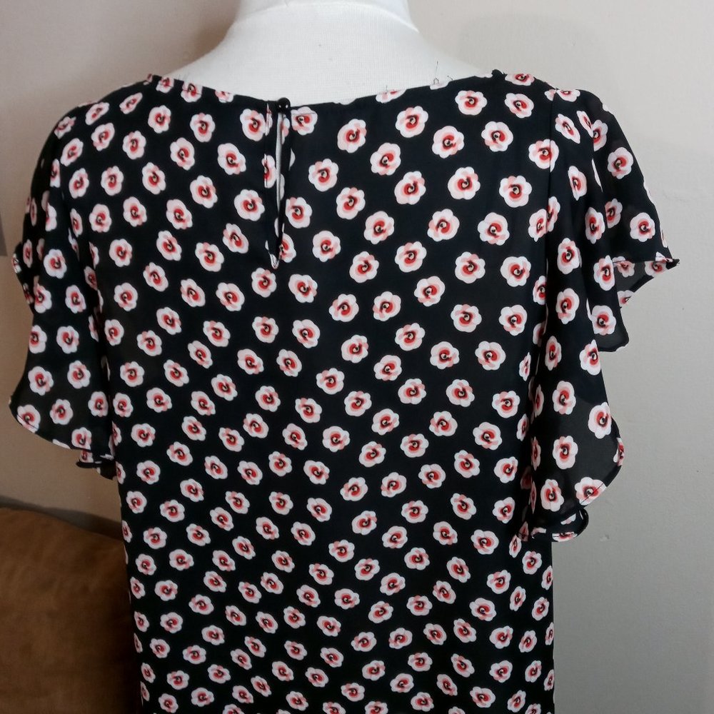 Floral Ruffle Top - Picture 2 of 9